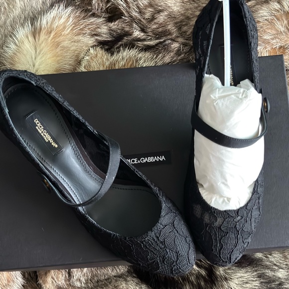 Dolce & Gabbana Shoes - ♥️Dolce & Gabbana lace shoes New size 40 run size 9
